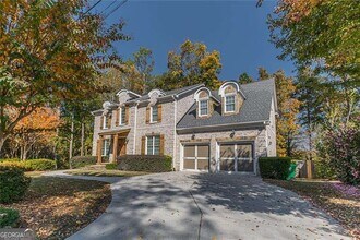 1106 Devine Cir NE in Atlanta, GA - Building Photo - Building Photo