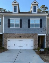3131 Glenn Hope Wy in Matthews, NC - Building Photo