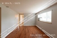 W. W 38th Pl in Wheat Ridge, CO - Building Photo - Building Photo