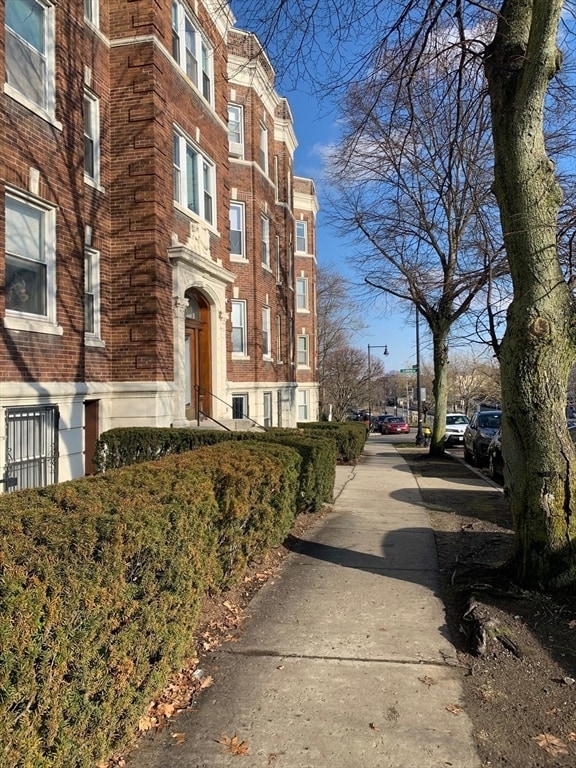 1633 Commonwealth Ave in Boston, MA - Building Photo - Building Photo