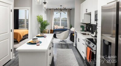 1015 N Alexander St, Unit A6 in Charlotte, NC - Foto de edificio - Building Photo