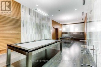 135 Village Green Square in Toronto, ON - Building Photo - Building Photo