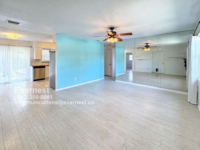105 S Fernwood Ave in Clearwater, FL - Building Photo - Building Photo
