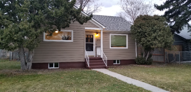 312 N Oak St in Townsend, MT - Foto de edificio - Building Photo