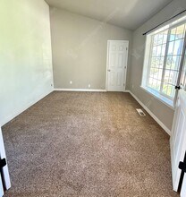 2005 SW 35th St in Redmond, OR - Building Photo - Building Photo