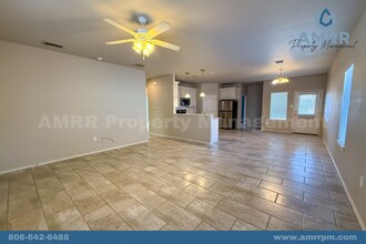 11305 Akron Ave in Lubbock, TX - Building Photo - Building Photo