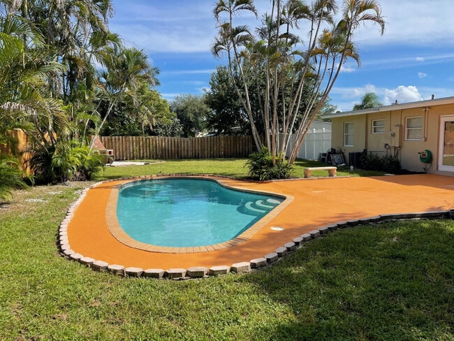 1809 NW 13th Ct in Fort Lauderdale, FL - Building Photo - Building Photo