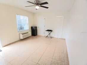 221 Caribbean Dr in Davenport, FL - Building Photo - Building Photo