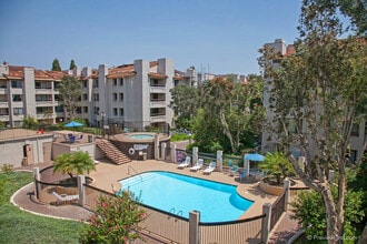5605 Friars Rd, Unit 288 in San Diego, CA - Building Photo - Building Photo