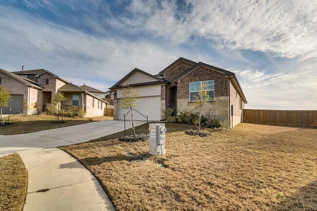 152 Docile Lp in San Marcos, TX - Building Photo - Building Photo