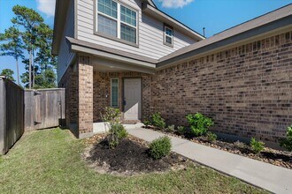 6133 Dunsmore Cyn Ln in Porter, TX - Building Photo - Building Photo