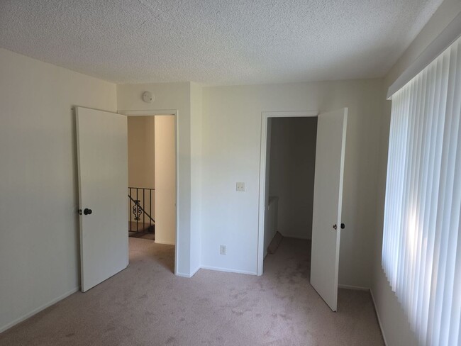 2614 Yardarm Ave in Port Hueneme, CA - Building Photo - Building Photo