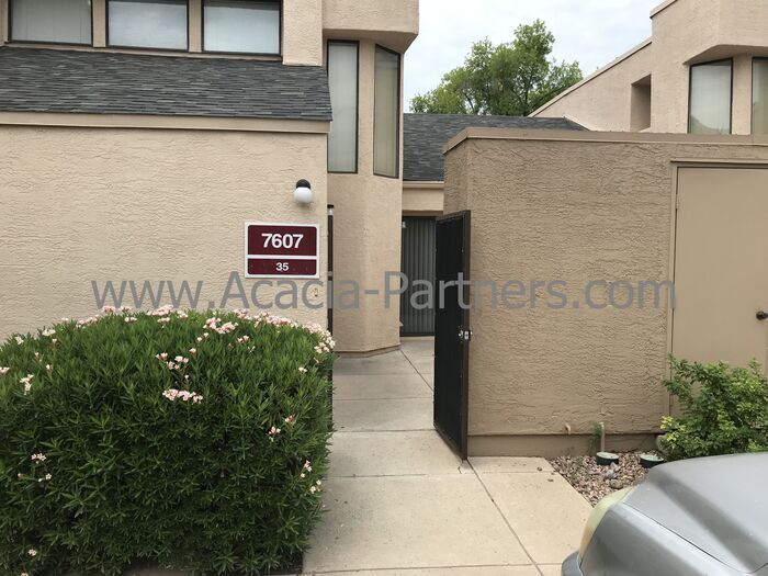7607 E Callisto Cir in Tucson, AZ - Building Photo