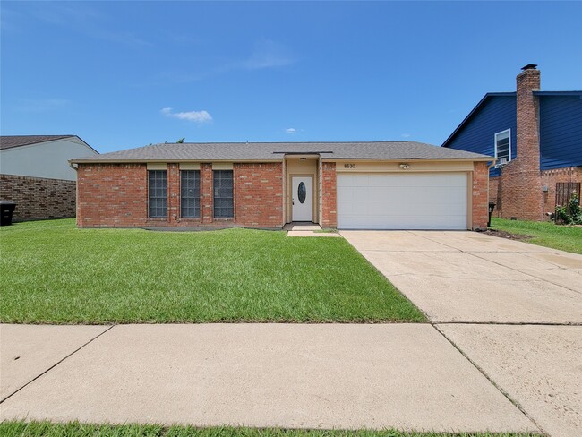 property at 8530 Quail Burg Ln