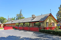 Del Mar Apartments in Merced, CA - Foto de edificio - Building Photo