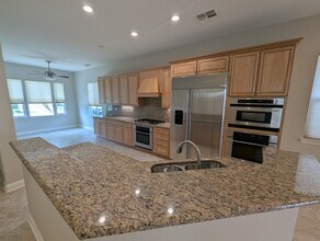 2057 Penstone Loop in Roseville, CA - Building Photo - Building Photo