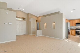 1125 E Azure Ave in North Las Vegas, NV - Building Photo - Building Photo