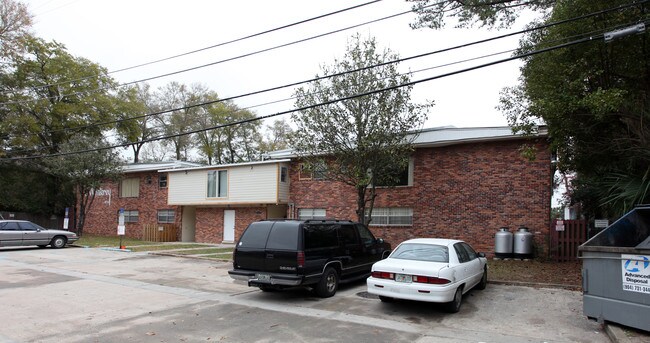 Monterey Apartments in Jacksonville, FL - Building Photo - Building Photo