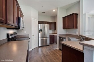 6514 S Goldenrod Rd in Orlando, FL - Building Photo - Building Photo