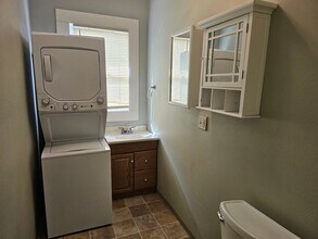 2004 Adams Ave in La Grande, OR - Building Photo - Building Photo