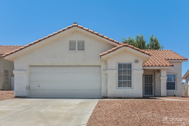523 Landra Ln