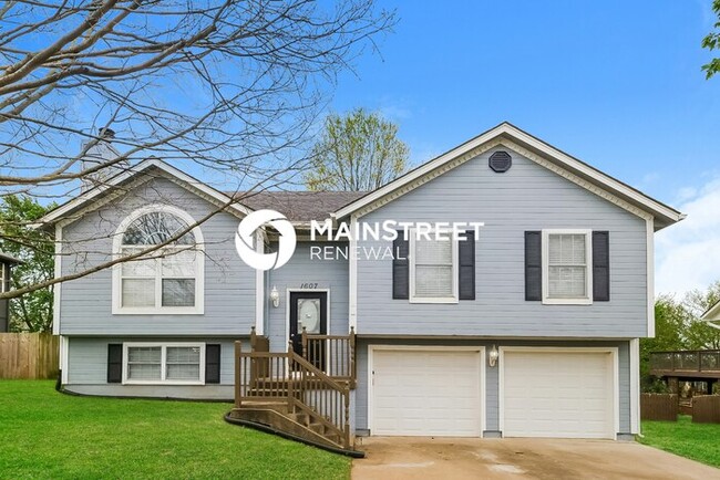 property at 1607 Christi Ln