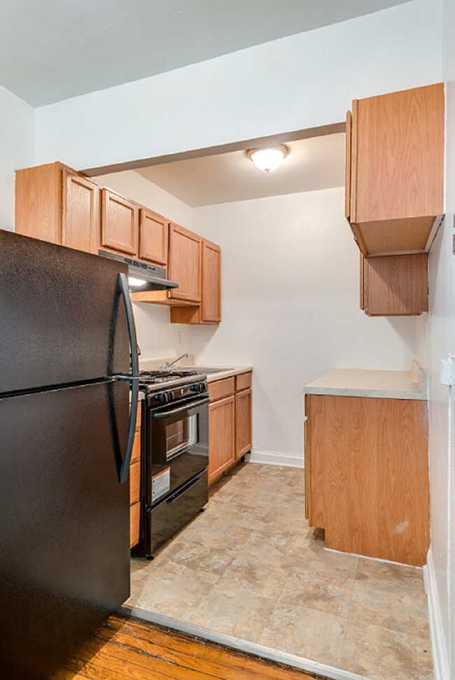 215 Oakwood St SE in Washington, DC - Building Photo - Building Photo