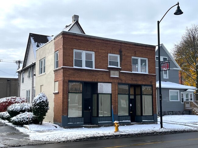 1159 E Main St, Unit #3 1157 East Main Street in Rochester, NY - Foto de edificio - Building Photo