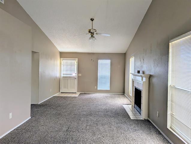 property at 2412 Country Hollow Ln