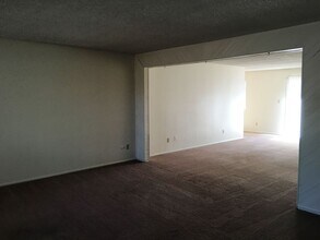 5113 S Country Club Way in Tempe, AZ - Building Photo - Building Photo