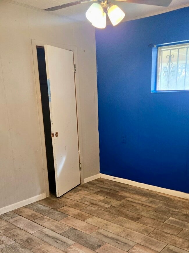 property at 860 Bingman Dr