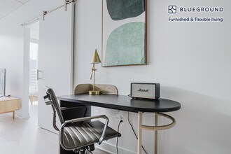 311 W Illinois St in Chicago, IL - Building Photo - Building Photo