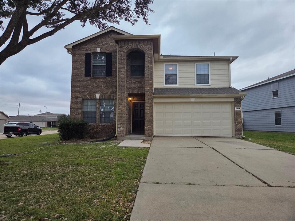7907 Yaupon View Dr in Cypress, TX - Building Photo