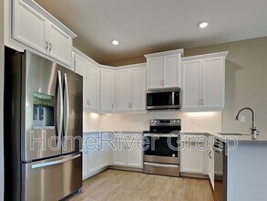 1098 Enbrook Lp in Naples, FL - Building Photo - Building Photo