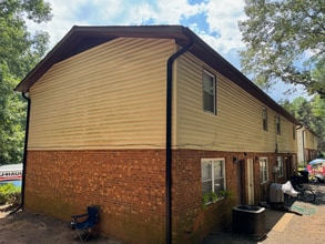 147 Woodland Dr in Rutherfordton, NC - Foto de edificio - Building Photo
