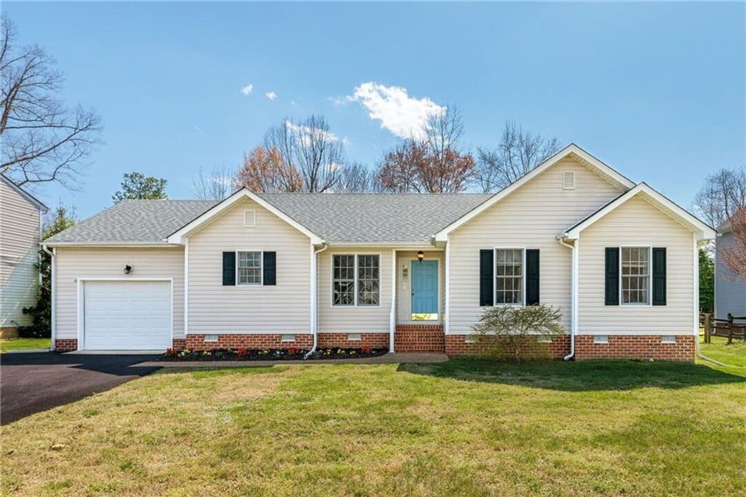 15113 Ground Fern Dr in Chesterfield, VA - Building Photo