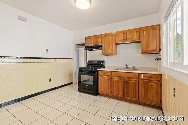 38 George St in Medford, MA - Building Photo - Building Photo