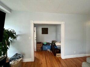 31 Pierce St in Malden, MA - Building Photo - Building Photo