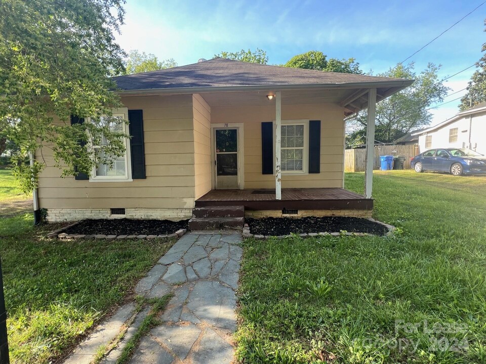 78 Spencer St in Mooresville, NC - Building Photo