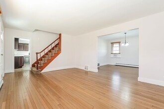 525 Lonely Cottage Rd in Upper Black Eddy, PA - Building Photo - Building Photo