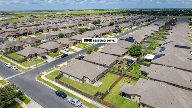 3042 Besterio Dr in Corpus Christi, TX - Building Photo - Building Photo