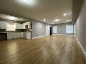 2802 Palm St-Unit -A in Houston, TX - Building Photo - Building Photo