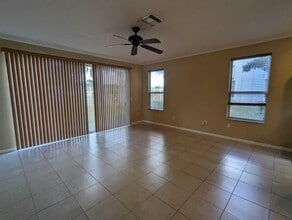 5162 White Oleander in West Palm Beach, FL - Building Photo - Building Photo