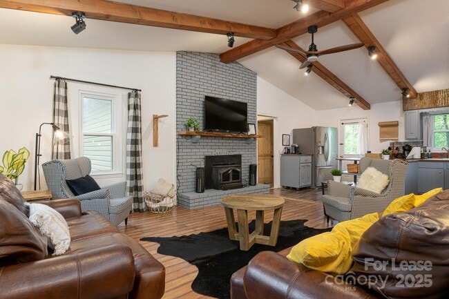 260 Allison Hill Rd in Brevard, NC - Building Photo - Building Photo