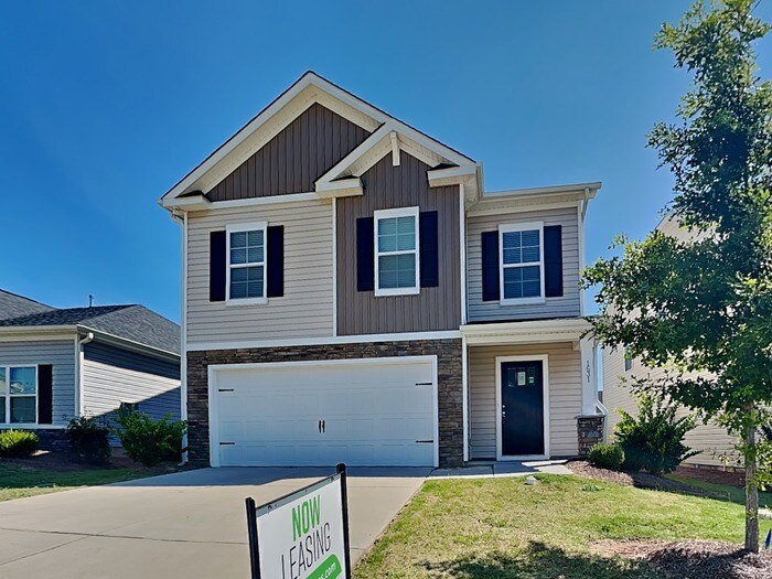 1659 Commendable Ct in Lexington, SC - Building Photo
