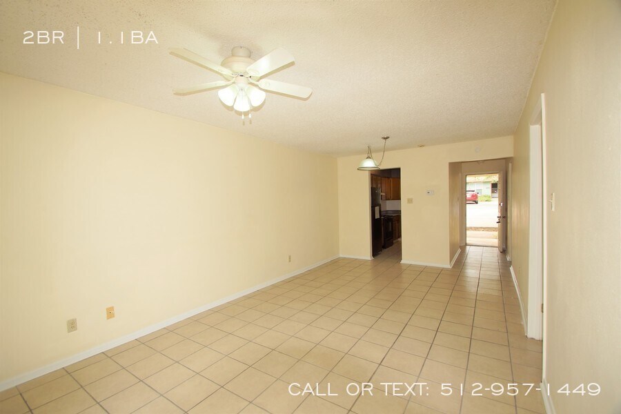 10 Deerfield Dr-Unit -Unit D in Wimberley, TX - Building Photo