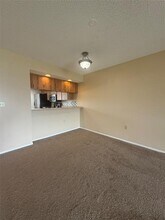 106 Lakeside Dr in Oldsmar, FL - Building Photo - Building Photo