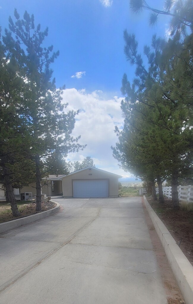 490 Merino Dr in Spring Creek, NV - Building Photo - Building Photo