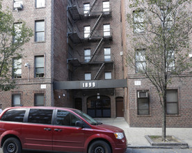 1899 Belmont Ave in Bronx, NY - Building Photo - Building Photo