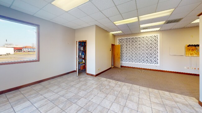 3840 10th St in Menominee, MI - Foto de edificio - Building Photo